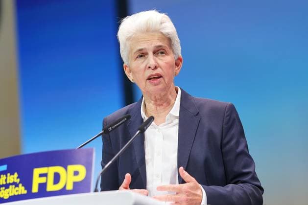 News Bilder des Tages Berlin, Deutschland, 30.05.2026: Estrel: 77. Bundesparteitag der FDP: Marie-Agnes Strack-Zimmermann hält eine Rede und bewirbt sich für den Parteivorsitz Copyright: xdtsxNachrichtenagenturx dts_121172