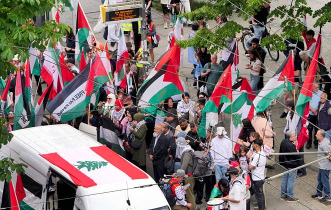 News Bilder des Tages 30.05.2026, Berlin - Deutschland. Demo Pro Palästina Free Palestine an der Eberswalder Straße.