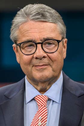 im Bild v.l.: Sigmar Gabriel (SPD): ehemaliger Parteivorsitzender und Vizekanzler, GER, Berlin, hart aber fair - Polittalk, TV, Format, mit Moderator - Louis Klamroth, Das Erste, 01.06.2026, Copyright: HMBxMedia UwexKoch