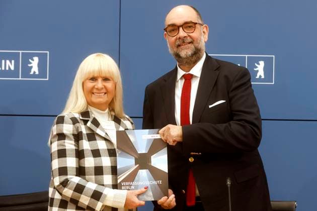 02.06.2026, Iris Spranger, Innensenatorin, Michael Fischer, Leiter der Abteilung Verfassungsschutz, Vorstellung des Verfassungsschutzbericht 2025, in der Pressekonferenz nach der Sitzung des Berliner Senat, PK im Roten Rathaus in Berlin, Senatspressekonferenz, Berlin Deutschland, Germany
