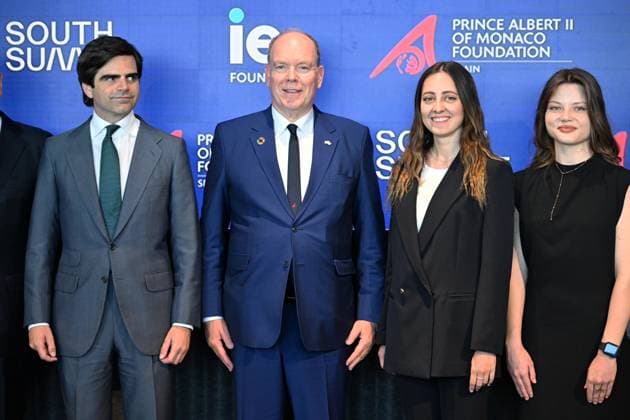 Alberto of Monaco presides over the 10th Anniversary Ceremony of the Prince Albert II of Monaco Foundation in Spain Diego del Alcázar Benjumea i , Executive Vice President of IE University, and Alberto II of Monaco 3d during the 10th Anniversary Ceremony of the Prince Albert II of Monaco Foundation in Spain, on June 2, 2026, in Madrid Spain FAMOUSES FOUNDATION ANNIVERSARY ROYALTY José Madrid Madrid Madrid Spain  Copyright: xJosÃ xOlivax 7566763