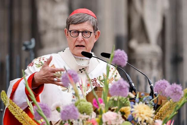 Erzbischof Rainer Maria Kardinal Woelki beim Pontifikalamt zu Fronleichnam 2026 auf dem Roncalliplatz mit anschließender Prozession durch die Kölner Innenstadt. Köln, 04.06.2026 NRW Deutschland Copyright: xChristophxHardtx