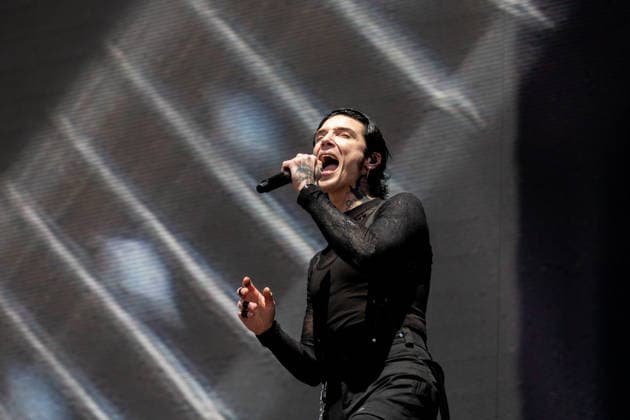Andy Biersack (Gesang) während des Auftritts der US-amerikanischen Rockband Black Veil Brides im Rahmen des Festivals Rock am Ring 2026 am Nürburgring. Nürburg Rock am Ring Rheinland-Pfalz Germany