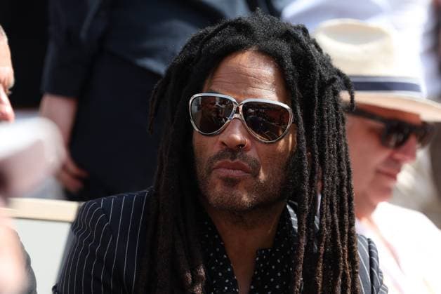 ROLAND GARROS PHOTOPQR LE PARISIEN Le Parisien Arnaud Journois PARIS 07 06 2026 Paris Stade Roland Garros, June 7, 2026 Tennis Internationaux de France de Roland Garros Mens singles Court Philippe Chatrier final Alexander Zverev vs Flavio Cobolli Lenny Kravitz Photo Le Parisien Arnaud Journois PARIS France  Copyright: xPHOTOPQR LExPARISIEN MAXPPPxLexParisienx xArnaudxJournoisx 20260607LPA2142 20260607LPA2142