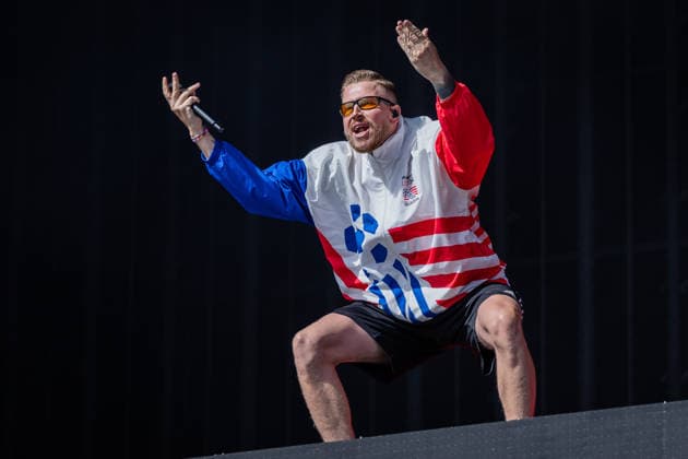 Rock am Ring 2026, Tag 3, 7.6.2026 Auftritt des deutschen Rappers Finch -- Mit dem Traditionsfestival Rock am Ring am Nürburgring in der Eifel startet in Deutschland die Festival-Saison. Rock am Ring findet in diesem Jahr vom 5. bis 7. Juni statt. Rund 80 Bands und Künstler stehen auf einer der drei großen Bühnen. Nürburg Nürburgring Rheinland-Pfalz Deutschland Copyright: xSebastianxDerixx