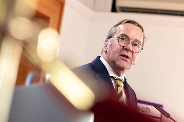 Pressebegegnung von Verteidigungsminister Boris Pistorius und dem australischen stellvertretenden Premierminister und Verteidigungs- minister Richard Marles. Deutschland, Berlin am 08. Juni 2026: Auftaktstatements von Verteidigungsminister Boris Pistorius und dem australischen stellvertretenden Premierminister und Verteidigungs- minister Richard Marles vor die Presse.