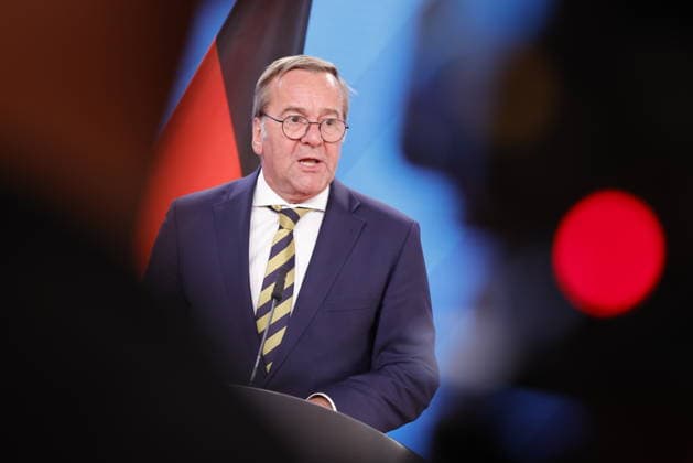 Boris Pistorius, Bundesminister der Verteidigung, Deutschland, Berlin, Gemeinsames Treffen von BM Wadephul und BM Pistorius mit dem australischen Verteidigungsminister Marles und der australischen Außenministerin Wong