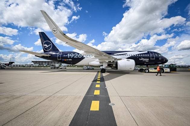 Internationale Luftfahrtausstellung ILA ** NUR FÜR REDAKTIONELLE ZWECKE ** EDITORIAL USE ONLY **<p>Airbus A320 Neo, Jubiläumsflieger von Lufthansa. Von nachhaltigen Antrieben für die zivile Luftfahrt über hochmoderne Drohnen im Defence-Bereich bis hin zu modernster Satellitentechnik für aktuelle und künftige Weltraummissionen: Die ILA Berlin zeigt die Zukunft der Luft- und Raumfahrt. 750 Aussteller aus 37 Ländern präsentieren die neuesten Innovationen und Entwicklungen der Branche. Darüber hinaus werden rund 100 Fluggeräte am Boden und in der Luft zu erleben sein, fotografiert am 09.06.2026 in Berlin. Berlin Berlin Berlin Copyright: MaurizioxGambarini