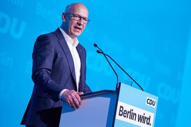 CDU Landesparteitag ** NUR FÜR REDAKTIONELLE ZWECKE ** EDITORIAL USE ONLY **<p>Kai Wegner (CDU), Regierender Bürgermeister, spricht in die NLND Berlin Eventlocation beim CDU-Parteitag zu den Delegierten. Heute soll ein Spitzenkandidat für die bevorstehende Abgeordnetenhauswahl nominiert werden. Deutschland Berlin Berlin Copyright: JörgxCarstensen