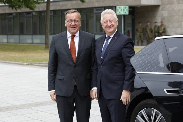 Berlin, Boris Pistorius trifft Jaromir Zuna Pistorius , ZÅ¯na; Antrittsbesuch: Verteidigungsminister Pistorius empfängt tschechischen Amtskollegen ZÅ¯na , am 09.06.2026 in Berlin, (Berliner Bendlerblock, Bundeswehr,), Deutschland