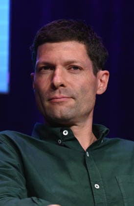 Der Journalist und Autor Ronen Steinke spricht auf der Phil.Cologne, ein internationales Fest für Philosophie