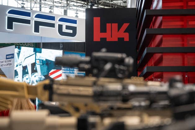Messestand Heckler & Koch mit Handfeuerwaffen und Maschinengewehren;Rüstungsmesse Eurosatory 2026 in Parc des Expositions de Paris Nord Villepinte, Villepinte Paris France Parc des Expositions de Paris No