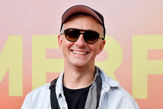 Komiker Jan Böhmermann beim Sommerfest zum 35-jährigen Bestehen der Film- und Medienstiftung NRW sowie dem 25-jährigen Jubiläum des Medienmagazins DWDL im Park Cafe im Rheinpark. Köln, 17.06.2026 NRW Deutschland Copyright: xChristophxHardtx
