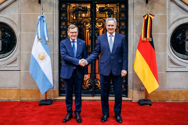 News Themen der Woche KW27 Johann Wadephul (CDU), Bundesaussenminister, trifft Pablo Quirno, Aussenminister von Argentinien, zu einem Gespraech in Buenos Aires, 01.07.2026. Fotografiert im Auftrag des Auswaertigen Amtes (AA) Buenos Aires Argentinien Copyright: xFelixxZahnx