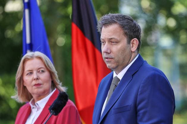 Berlin, Deutschland, 02.07.2026: Bundeskanzleramt: Pressekonferenz nach Koalitionsausschuss: Bundesministerin für Arbeit und Soziales Bärbel Bas (SPD) und Bundesminister der Finanzen Lars Klingbeil (SPD) Copyright: xdtsxNachrichtenagenturx dts_126109