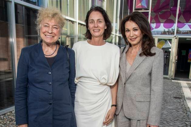 ABB BERBEN- Gesine Schwan, Katarina Barley und Iris Berben zu Gast bei der Verleihung des Annemarie-Renger-Preises an Iris Berben im Restaurant Weltwirtschaft im Haus der Kulturen der Welt in Berlin am 08.07.2026 Berlin Deutschland
