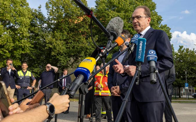 Bundesminister des Innern Alexander Dobrindt gibt eine Pressekonferenz Amoklauf am Welfen-Gymnasium , zwei schwerverletzte Mädchen in Schongau Datum: 08.07.2026