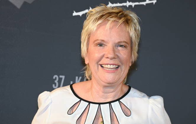 Moderatorin Birgit Biggi Lechtermann kommt zur Premiere Musical Die Weiße Rose .als Start des 37. Kölner Sommerfestival in der Kölner Philharmonie. Das Musical erzählt die Geschichte der gleichnamigen studentischen Widerstandsgruppe gegen das NS-Regime