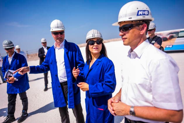 Katherina Reiche (CDU), Bundesministerin fuer Wirtschaft und Energie, besucht die K+S Minerals and Agriculture GmbH Werk Zielitz. Zielitz, 30.07.2026. Fotografiert im Auftrag des Bundesministeriums fuer Wirtschaft und Energie Zielitz Deutschland Copyright: xDominikxButzmannx