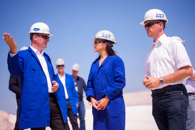 Katherina Reiche (CDU), Bundesministerin fuer Wirtschaft und Energie, besucht die K+S Minerals and Agriculture GmbH Werk Zielitz. Zielitz, 30.07.2026. Fotografiert im Auftrag des Bundesministeriums fuer Wirtschaft und Energie Zielitz Deutschland Copyright: xDominikxButzmannx