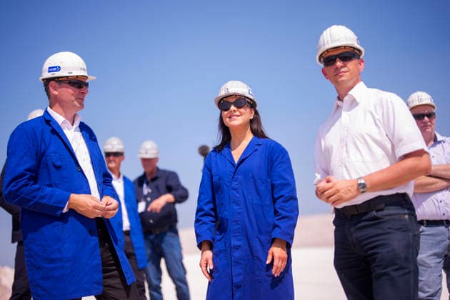 Katherina Reiche (CDU), Bundesministerin fuer Wirtschaft und Energie, besucht die K+S Minerals and Agriculture GmbH Werk Zielitz. Zielitz, 30.07.2026. Fotografiert im Auftrag des Bundesministeriums fuer Wirtschaft und Energie Zielitz Deutschland Copyright: xDominikxButzmannx
