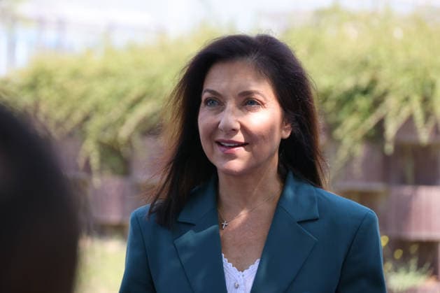 Bundeswirtschaftsministerin Reiche Bergbau 30.07.2026, Germany,Sachsen-Anhalt, Zielitz, Bergbau, Produktion, Rohstoffe, Bundeswirtschaftsministerin Katherina Reiche auf Fahrt über das Kali bergwerk der K und S AG , das Europa komplett mit Kali Salzen für die Agra Dünger versorgt, hier die weisse Halde 120 m Hoch Zielitz Sachsen-Anhalt Germany