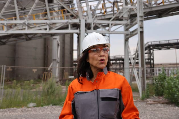 Bundeswirtschaftsministerin Reiche Stahlwerk 30.07.2026, Germany,Niedersachsen, Salzgitter Flachstahl AG, Stahlwerk, Produktion, Bundeswirtschaftsministerin Katherina Reiche besucht die Baustelle des Wasserstoff Reduktionswerkes zur künftigen grünen Stahlproduktion, Gasometer, Übersicht, Vorstand Gunnar Groebler Salzgitter Niedersachsen Germany