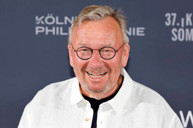Entertainer Bernd Stelter kommt zur Premiere des Musical Â Die Weiße Rose zum Start des 37. Kölner Sommerfestival in der Kölner Philharmonie. Das Musical erzählt die Geschichte der gleichnamigen studentischen Widerstandsgruppe gegen das NS-Regime im Köln. Köln, 28.07.2026 NRW Deutschland Copyright: xChristophxHardtx