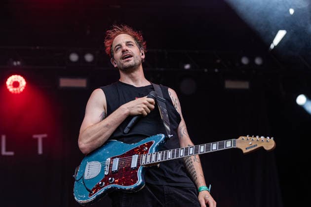 Green Juice Festival Bonn, 31.7.2026 Heisskalt beim Green Juice 2026 -- Das Green Juice Festival in Bonn feiert 2026 seinen 18. Geburtstag. Vom kleinen Privatkonzert hat es sich inzwischen zu einer festen Größe im Bonner Veranstaltungskalender gemausert. Das Festival findet an zwei Tagen im Park von Bonn-Beuel-Vilich statt. Es gibt eine große Bühne, den 1Live-Sektor-Bus und eine Newcomer-Stage. Bonn Park Neu-Vilich NRW Deutschland Copyright: xSebastianxDerixx
