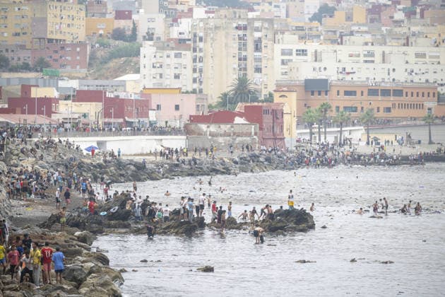 Hundreds of migrants reach Spain s Ceuta after swimming from Morocco CEUTA, SPAIN - JULY 31: Hundreds of migrants attempt to swim from Morocco to the Spanish city of Ceuta in North Africa, while the number of arrivals exceeded 1,500 in just over a week, according to local news, in Ceuta, Spain on July 31, 2026. Marcos Moreno Anadolu Ceuta Spain. Editorial use only. Please get in touch for any other usage.  Copyright: x2026xAnadoluxMarcosxMorenox