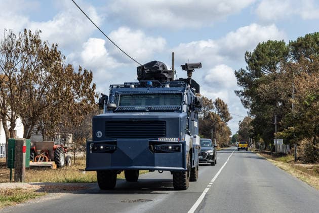Welfare Patrols Near Gironde Wildfire Frontlines - Lege An armored vehicle of the French National Gendarmerie patrols a road in the wildfire-affected area in Lege, France, on July 31, 2026. Photo by Margot Le Gonidec ABACAPRESS.COM Lege France  Copyright: xLexGonidecxMargot ABACAx