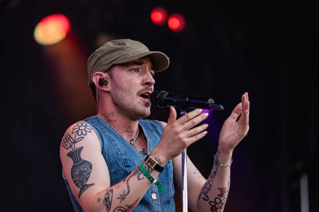 Green Juice Festival Bonn, 31.7.2026 Tristan Stadler von Raum27 -- Das Green Juice Festival in Bonn feiert 2026 seinen 18. Geburtstag. Vom kleinen Privatkonzert hat es sich inzwischen zu einer festen Größe im Bonner Veranstaltungskalender gemausert. Das Festival findet an zwei Tagen im Park von Bonn-Beuel-Vilich statt. Es gibt eine große Bühne, den 1Live-Sektor-Bus und eine Newcomer-Stage. Bonn Park Neu-Vilich NRW Deutschland Copyright: xSebastianxDerixx