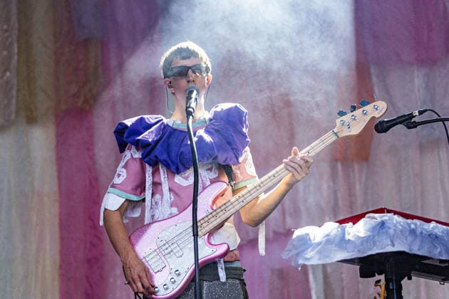Green Juice Festival Bonn, 31.7.2026 Johann Bonitz von Blond -- Das Green Juice Festival in Bonn feiert 2026 seinen 18. Geburtstag. Vom kleinen Privatkonzert hat es sich inzwischen zu einer festen Größe im Bonner Veranstaltungskalender gemausert. Das Festival findet an zwei Tagen im Park von Bonn-Beuel-Vilich statt. Es gibt eine große Bühne, den 1Live-Sektor-Bus und eine Newcomer-Stage. Bonn Park Neu-Vilich NRW Deutschland Copyright: xSebastianxDerixx