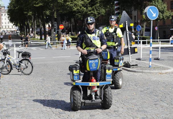 STOCKHOLM, SWEDEN 20260801 Police officers on Segways ahead of the Pride parade, which runs from Norr Mälarstrand to Slussen during this year s Stockholm Pride STOCKHOLM SWEDEN x11700x  Copyright: xMagnusxGrimstedt TTx STOCKHOLM PRIDE TH8MW38DtNE