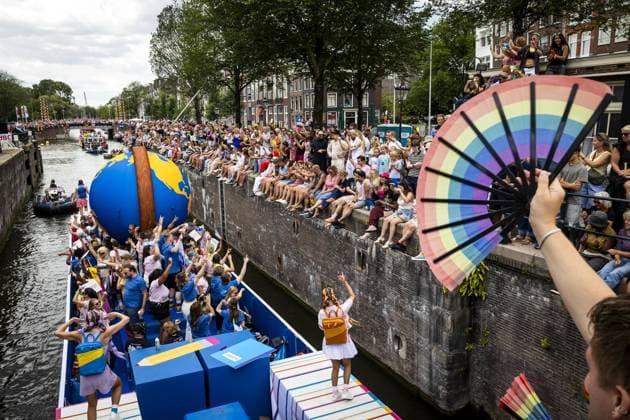 AMSTERDAM - Participants in the Canal Parade. The boat parade is traditionally part of the Pride celebrations in the capital. RAMON VAN FLYMEN ANP netherlands out - belgium out  Copyright: xx x564686065x originalFilename: 564686065