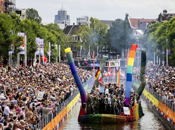 AMSTERDAM - Dilan Yesilgoz, Minister of Defence, during the Canal Parade. The boat parade is traditionally part of the Pride celebrations in the capital. REMKO DE WAAL ANP netherlands out - belgium out  Copyright: xx x564689272x originalFilename: 564689272.jpg