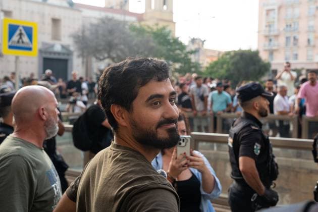 August 1, 2026, Ceuta, Spain: CEUTA, Spain Ã¢â‚¬ August 1, 2026: Demonstrators gather in Ceuta to protest against far-right groups following calls for an anti-immigration rally after the arrival of tens of thousands of migrants. Authorities blocked the entry of members of the group NoÂºcleo Nacional, while activist Alvise Po rez entered the city and later left under police escort. Ceuta Spain - ZUMAq101 20260801_zna_q101_219 Copyright: xMarioxMoroÂ³Nx