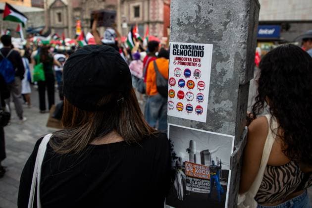 August 1, 2026, Mexico City, Mexico: MEXICO Mexico City, MEXICO Ã¢â‚¬ AUGUST 1, 2026: Demonstrators take part in a pro-Palestinian rally in Mexico City, calling for an end to Israeli military operations in Gaza. Participants also urged the Mexican government to sever diplomatic relations and suspend bilateral agreements with Israel. Mexico City Mexico - ZUMAq101 20260801_zna_q101_279 Copyright: xAddixSetyawanx