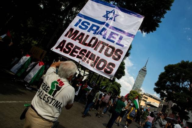 August 1, 2026, Mexico City, Mexico: MEXICO Mexico City, MEXICO Ã¢â‚¬ AUGUST 1, 2026: Demonstrators take part in a pro-Palestinian rally in Mexico City, calling for an end to Israeli military operations in Gaza. Participants also urged the Mexican government to sever diplomatic relations and suspend bilateral agreements with Israel. Mexico City Mexico - ZUMAq101 20260801_zna_q101_284 Copyright: xAddixSetyawanx