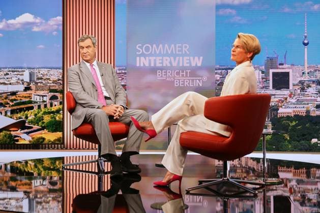 Berlin, Deutschland, 02.08.2026: ARD-Hauptstadtstudio: Sommerinterview: Ministerpräsident von Bayern Markus Söder (CSU) und Anna Engelke Copyright: xdtsxNachrichtenagenturx dts_129176