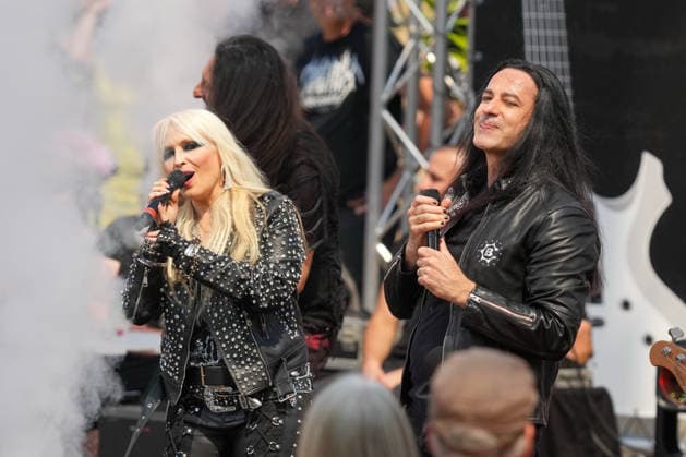 ZDF-Fernsehgarten 2026. DORO Pesch und Bülent Ceylan im ZDF Fernsehgarten mit dem Motto Rock im Garten am 02.08.2026 in Mainz. Mainz ZDF Fernsehgarten Rheinland-Pfalz
