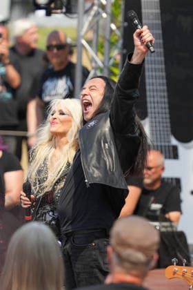 ZDF-Fernsehgarten 2026. DORO Pesch und Bülent Ceylan im ZDF Fernsehgarten mit dem Motto Rock im Garten am 02.08.2026 in Mainz. Mainz ZDF Fernsehgarten Rheinland-Pfalz