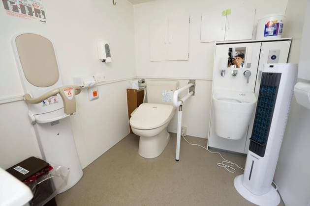 Aftermath of strong earthquake in Kumamoto Photo taken on Aug. 1, 2026, shows the inside of a toilet car parked in Uki, Kumamoto Prefecture, southwestern Japan, after a powerful earthquake struck the region on July 28.  A14AA0005624914P