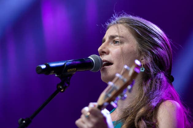 03.08.2026, Locarno, laRotonda, Rotonda by la Mobiliare 2026 Locarno: Anya Louise, Anya Louise (lead vocals, guitars and ukulele) Locarno laRotonda Ticino Switzerland Copyright: xJustPictures.ch FrancescoxMinghettix