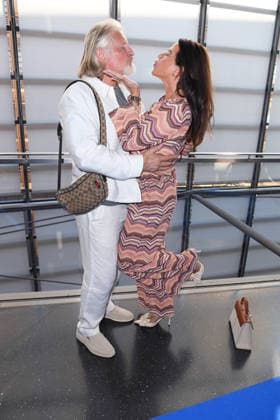 Frank Kessler mit Ehefrau Doreen Kessler bei der Premiere von SISTER ACT - DAS HIMMLISCHE MUSICAL im Bluemax Theater in Berlin am 04.08.2026