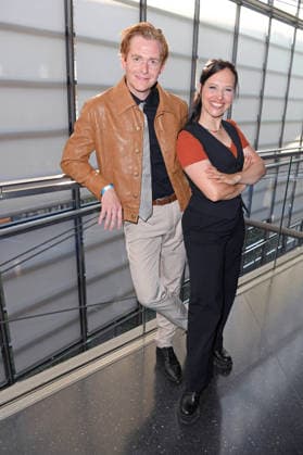 Johannes Heinrichs mit Ehefrau Nadja Jo Klapper bei der Premiere von SISTER ACT - DAS HIMMLISCHE MUSICAL im Bluemax Theater in Berlin am 04.08.2026
