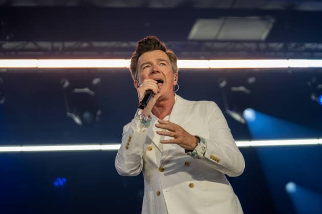 Rick Astley live beim Konzert im Tanzbrunnen in Köln am 4. August 2026. Copyright: xSvenxHeidmannx