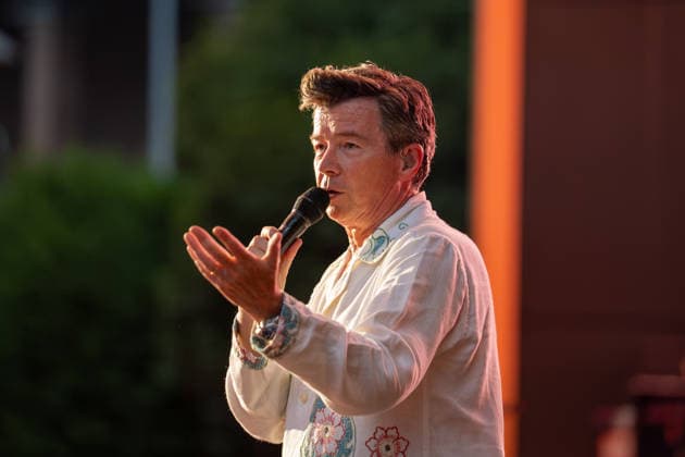 Rick Astley live beim Konzert im Tanzbrunnen in Köln am 4. August 2026. Copyright: xSvenxHeidmannx