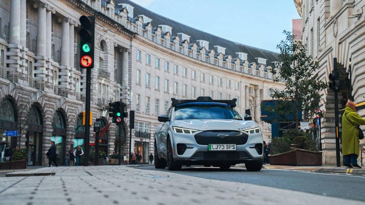 RECORD DATE NOT STATED Robotaxis granted licence to operate in London An electric Ford Mustang Mach-E with Wayve AI self-driving techology drives through London, UK. Self-driving taxis have moved a step closer after Transport for London (TfL) granted private hire licences to a fleet of autonomous vehicles - on the condition that a human driver is present. Uber said inspectors had confirmed that vehicles using technology by British firm Wayve met all of TfL s policy and safety standards. Under the terms of the PHV licence, a qualified driver must be present and remain responsible for the car. Journeys could begin later this year. A TfL spokesperson said safety was its top priority and any new vehicle licensed to carry passengers in London must align with its t  Copyright: xWayvex xB66x xAvalonx 1120873260