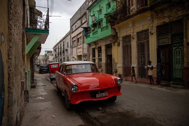 Cuba hit by another nationwide blackout after power grid collapses HAVANA, CUBA - AUGUST 5: Cuba s National Electric System (SEN) suffered another disconnection on Monday while efforts were still underway to restore the grid following the previous night s total blackout in Havana, Cuba on August 5, 2026. The Electric Union (UNE) attributed this new setback to weather conditions that struck an unstable grid, knocking out part of the generation capacity that had already been brought back online. Angelo Mastrascusa Anadolu Havana Cuba. Editorial use only. Please get in touch for any other usage.  Copyright: x2026xAnadoluxAngeloxMastrascusax